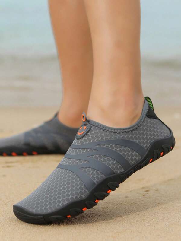 1 Pair Waterpark Solid Color Water Shoes, Breathable Quick-Dry Beach Shoes, Contrast Color Aqua Shoes, Anti-Slip Water Shoes, Soft Bottom Water Socks, Indoor Yoga Shoes For Boys & Girls