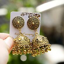 A Pair Of Engraved And Retro Bell Earrings, Suitable For Ladies To Wear At Banquets.