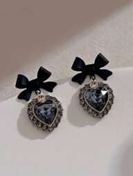 ต่างหูโบว์สีดำ 1 คู่ ต่างหูทรงเก๋ไก๋