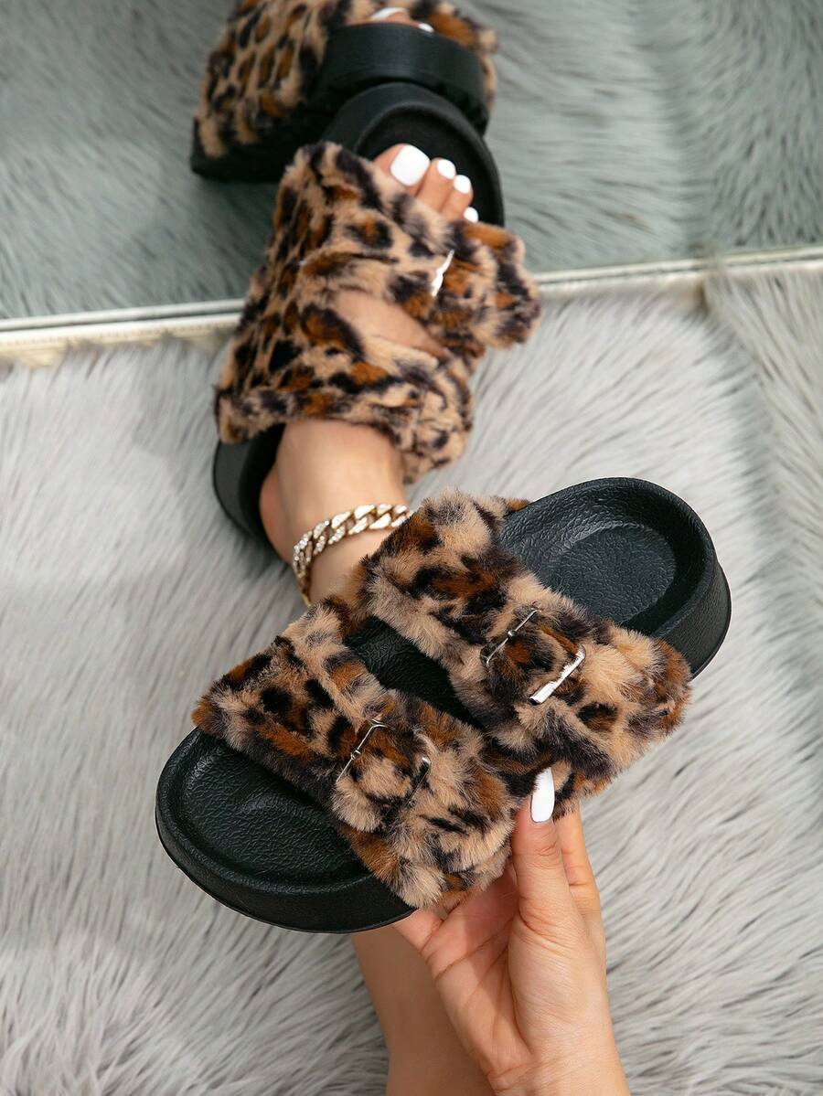 A Pair Leopard Print Cool Vacation Beach Punk Buckles Sandal Holiday Vacation Party Outdoor Spring And Autumn - 卡其 - 查看 1