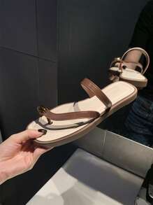 XIXITIAO Sandalias tipo chanclas suaves para mujer XIXITIAO para uso en exteriores, sandalias de playa antideslizantes, de unicolor, minimalistas estilo francés, de punta cuadrada, livianas y cómodas, ideales para la playa/exteriores/fiestas