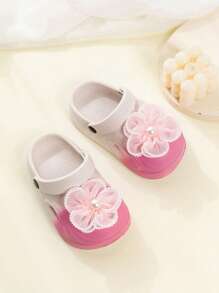 1 par de sandalias de playa/chanclas de verano para niños, con decoración de flor de perlas y degradado de color en EVA, cómodas, livianas y transpirables