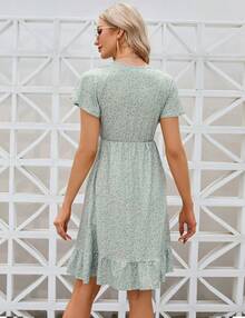 Yesfashion Women's Maternity Short Sleeve Ruffle Dress V Neck Summer Casual Smocked Flowy Midi Dress For Baby Shower Photoshoot - 綠底棕色小花 - 查看 3