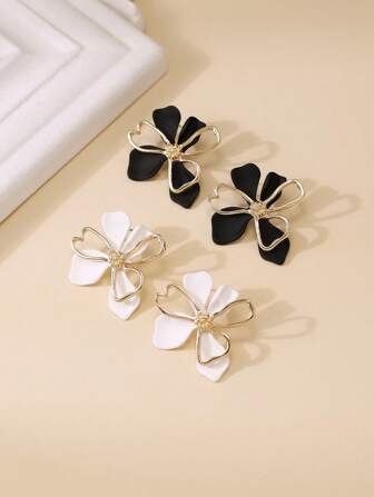 1 Pair Elegant Flower Design Bicolor Earrings, Stylish And Graceful