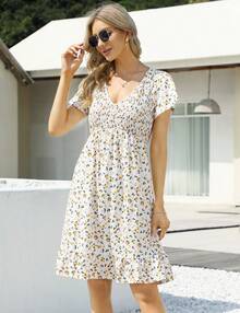 Yesfashion Women's Maternity Short Sleeve Ruffle Dress V Neck Summer Casual Smocked Flowy Midi Dress For Baby Shower Photoshoot - 白底小黃花 - 查看 2