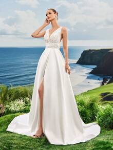 Vestido de noiva clássico de renda com ombros duplos, decote em V profundo, cauda dividida em cetim, elegante e lindo, vestido de noiva para banquete em igreja e hotel - Branco - Ver 7