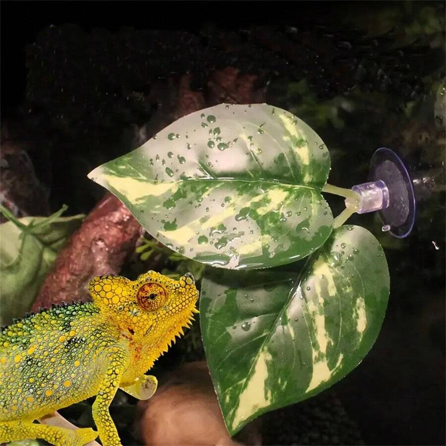 Reptile Habitat Decor - Artificial Plants With Water-Holding Leaves ...
