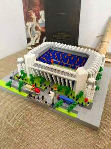 1 pieza Decoración navideña de Miniatura de bloques de construcción del estadio de fútbol mundial famoso, juguete educativo, creativo, decoración artística, regalo ideal para fans del deporte o decoración de habitación de cumpleaños