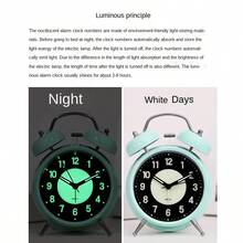 Đồng hồ báo thức bằng kim loại dành cho học sinh có chuông lớn để đánh thức những người ngủ say, thích hợp cho phòng khách, đầu giường và phòng ngủ, trang trí phòng quản lý thời gian, đồng hồ kỹ thuật số, trang trí phòng ngủ, trang trí ký túc xá, trang trí trường học, bất ngờ khi đến trường - Nhiều màu - Xem 8