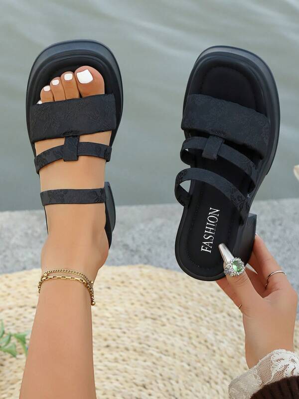 2025 New Korean Style Thick Sole Criss-Cross Strap Open Toe Women Sandals, Two-Ways Wear Backstrap Summer Beige Comfortable Waterproof Platform Beach Casual Shoes