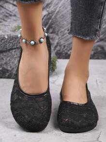 Chaussures plates carrées en style bohème chinois pour femmes, avec broderie, dentelle ajourée et patchwork. Convient pour l'extérieur au printemps, en été, en automne et en hiver