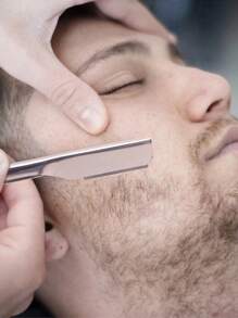 1pc Stainless Steel Men's Manual Thumb Shaving Razor With Razor Stand, New Model Shaver Kit With Double-Edged Folding Razor Blade For Shaving, Trimming