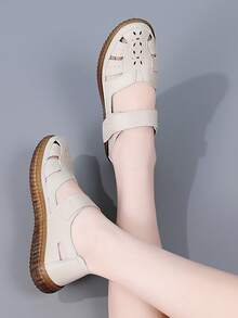 女士高品质真皮镂空凉鞋，休闲时尚女士拖鞋