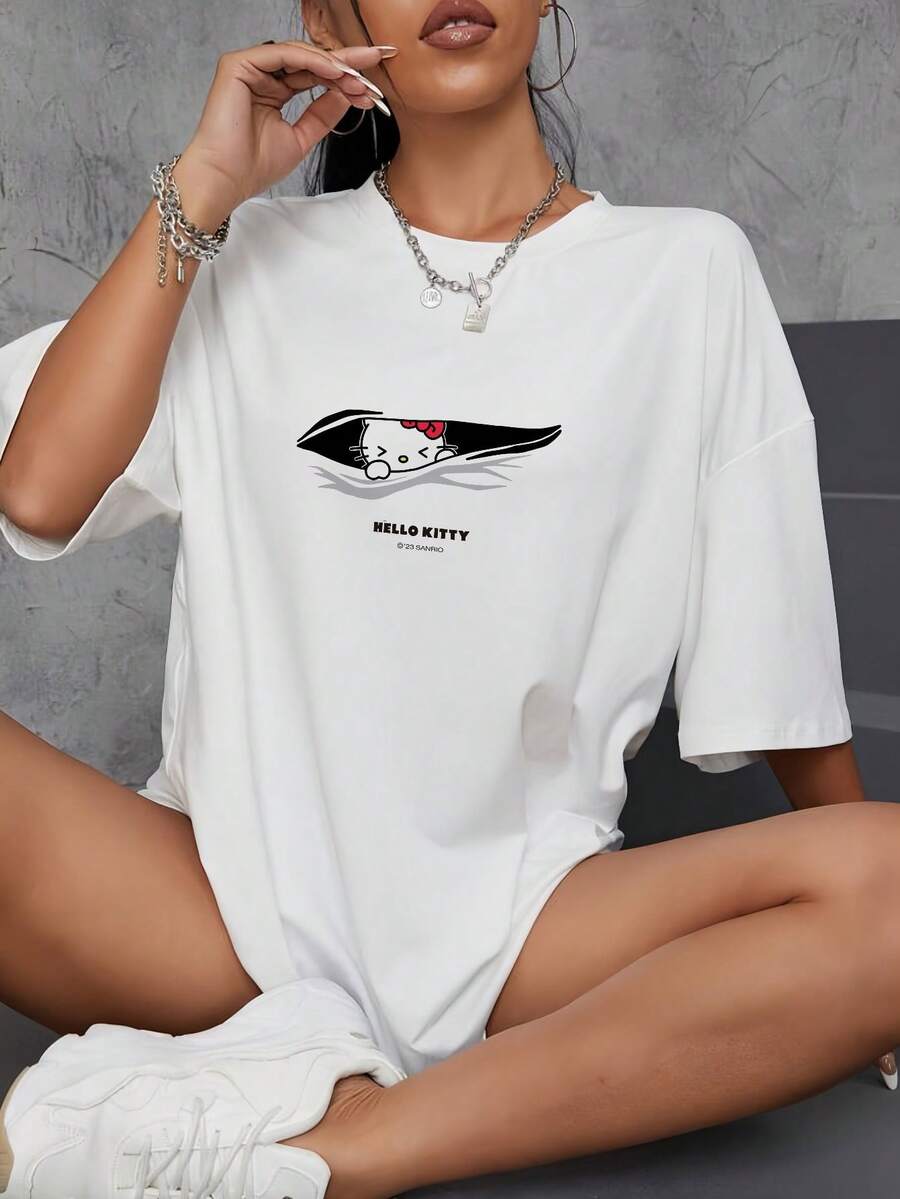 Sanrio 1 件 Hello Kitty 女式休闲卡通印花圆领短袖 T 恤图案肩部 T 恤女式上衣家居服打底衫女士夏季服装 Kuromi My Melody Hello Kitty 商品