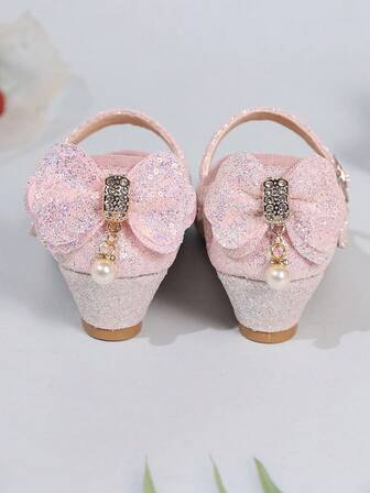 A Pair Of Cute 2025 New Children's High-Heeled Shoes, Bow Princess Shoes, And Dance Shoes Suitable For Balls