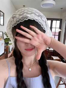 优雅蕾丝花朵薄纱白色丝巾，甜美轻盈透气真丝围巾，艺术风格，适合旅行和摄影 - 白色 - 查看 6
