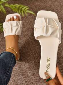 Women's New Summer Elegant Lady Style Ruched Flat Slippers, Cute & Versatile, Lightweight Sandals For Casual, Beach, Holiday, Fashion Open Toe Slides - White - View 2
