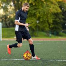Entrenador de remate de fútbol/fútbol, red de entrenador de retorno de fútbol que se ajusta al balón de tamaños 3, 4 y 5, ayuda de entrenamiento portátil de práctica individual de fútbol/fútbol, red de entrenador de balón de fútbol ajustable - Amarillo - Ver 10