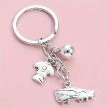 1 Piece Of Three-Dimensional Football Shoe Alloy Keychain, Fashionable And Classic Men's Style Car Bag Pendant Car Accessories Bag Charm Backpack For School