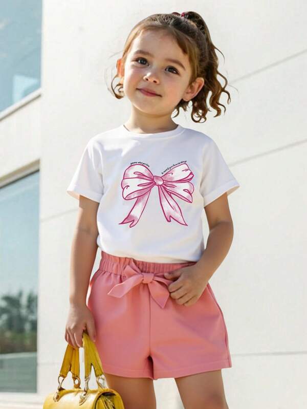 2 pièces Ensemble de tenues d'été pour filles 2025 - T-shirt à imprimé nœud papillon et shorts avec ceinture, vêtements légers pour tout-petits (âge 2-3, 4-5, 6-7 ans)