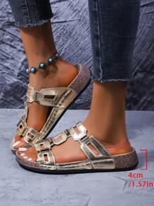 Sandales coulissantes femme à fond épais et doux avec rivets, ajourées. Élégantes, preppy, avec paillettes et carreaux, pour la plage, les fêtes, les vacances, la plage, le mariage bohème chic