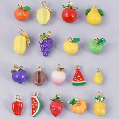 2 piezas de dijes de aleación de vegetales y frutas surtidos de moda (tomate, sandía, fresa, piña, uva), decoración colgante 3D para collares, aretes, manualidades de joyería