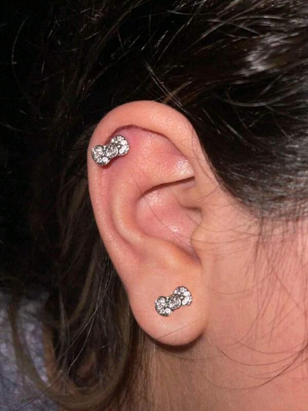 2pcs Sparkling Butterfly Stud Earrings, 316 Stainless Steel Cartilage Earrings For Women, Fashionable Unique Earrings With Delicate Design To Enhance Feminine Charm. Suitable For Daily Wear, Parties, Holidays And Special Occasions, A Thoughtful And Distinctive Gift For Her.