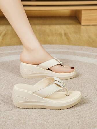 女士厚底人字拖，厚底坡跟凉鞋，时尚百搭轻便软底防滑休闲拖鞋，春秋