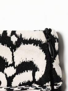 Women's Allover Print Fashion Casual Skorts, Summer - Black and White - View 4