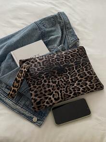 女士随机印花豹纹手拿包