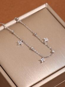 1 件 S925 纯银镂空星形脚链，时尚简约，适合日常佩戴，是复活节、母亲节的理想礼物