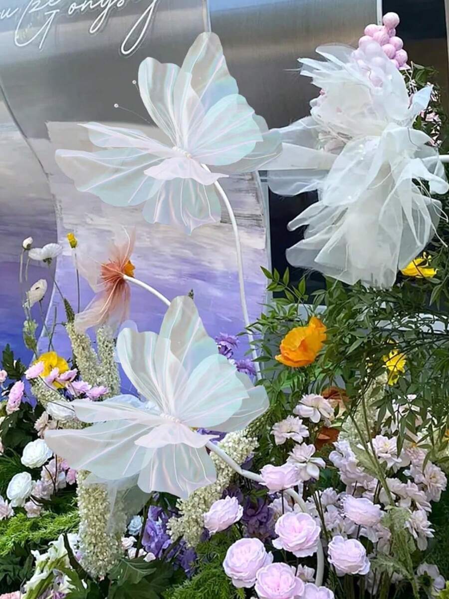 3 件巨型人造蝴蝶，18.9 英寸大型丝线蝴蝶，用于婚礼装饰，DIY 装饰性假蝴蝶工艺品，逼真的蝴蝶摄影道具，用于婚礼生日派对装饰夏季礼物海滩返校学校用品房间装饰 - 白色 - 查看 1