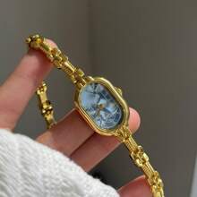 Famous Brand Women Watch Thin Bracelet Watch Retro Small Gold Watch For Women Oval Dial Luxury Fashion Quartz Wristwatch