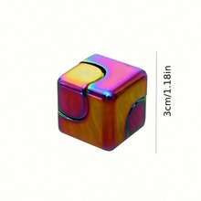 Cubo giratorio de metal de alta calidad - Mecanismo silencioso, diseño de entretenimiento 3 en 1, juguete de escritorio con carcasa completa, utilizado para habilidades motoras finas, concentración y relajación - Multicolor - Ver 4