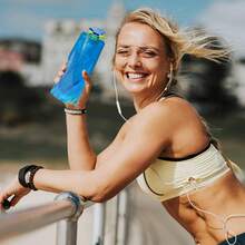 1pc700ml 可折叠水瓶，适合徒步旅行，可折叠瓶，成人便携式可重复使用塑料杯，户外旅行健身房，水瓶，运动饮料瓶，骑自行车，健身，便携式户外水袋适合男女，可重复使用，