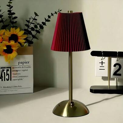 1pc USB Charging, Touch Control 3-Color Dimmable Pleated Fabric Bedside Lamp, LED Desk Metal Decor Ambient Lamp, Suitable For Living Room, Dining Room, Bedroom, Office, Holiday Gift (Built-In 18650-1200mAh Battery)