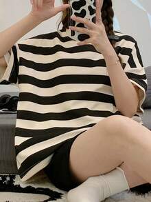 AICJ 2 件套女士休闲套装，宽松短袖条纹衬衫和短裤，舒适的睡衣，适合室内/室外使用，春夏季 - 彩色 - 查看 3