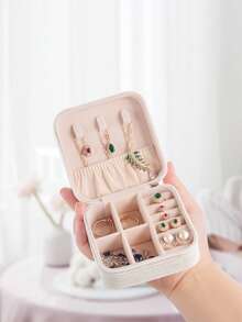 1个白色简约PU皮革便携式首饰盒，适合女士存放戒指和项链。适用场合：商务旅行、日常通勤、佩戴耳环和胸针、上班或上学、购物或约会。 - 白色 - 查看 6