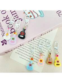 1 Piece Mini Guitar Mini Simulation Cartoon Guitar Hollow Model Scene Accessories Mini Snow Pear Diy Decoration Innovative Guitar Jewelry Key Chain Pendant Bag Pendant (Guitar Only, No Doll Included)