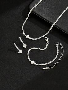 4件套女士优雅首饰套装，包括项链、耳环和手链，适合派对、新娘、感恩节和情人节等场合佩戴。 - 銀色 - 查看 4