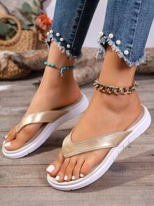 女士平底人字拖，透明筒状设计，适合海滩、居家、街头、夏季穿着，有金色、银色、棕色可选