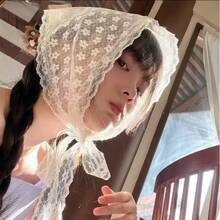 优雅蕾丝花朵薄纱白色丝巾，甜美轻盈透气真丝围巾，艺术风格，适合旅行和摄影 - 白色 - 查看 4