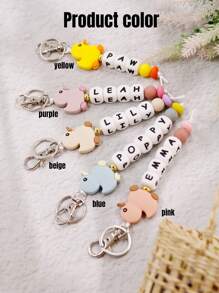 LICVIC Porte-clés personnalisé, pendentif animal de bande dessinée personnalisé, porte-clés en silicone canard personnalisé, porte-clés personnalisable avec lettres perlées, convient pour la Saint-Valentin, la Fête des Mères, la Fête des Enfants, les anniversaires, convient pour les clés DIY, les sacs d'école, les sacs à main, les décorations, convient pour elle/lui, la meilleure amie, le copain, le couple, le mari, la femme, le père, la mère, le collègue, la famille