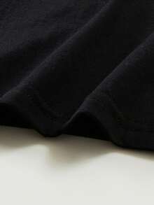 Couple Wear Cartoon Rabbit Print T-Shirt. Casual Short Sleeve Crew Neck T-Shirt That Can Be Worn By Both Men And Women. - 黑色 - 查看 5