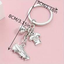 1 Piece Of Three-Dimensional Football Shoe Alloy Keychain, Fashionable And Classic Men's Style Car Bag Pendant Car Accessories Bag Charm Backpack For School