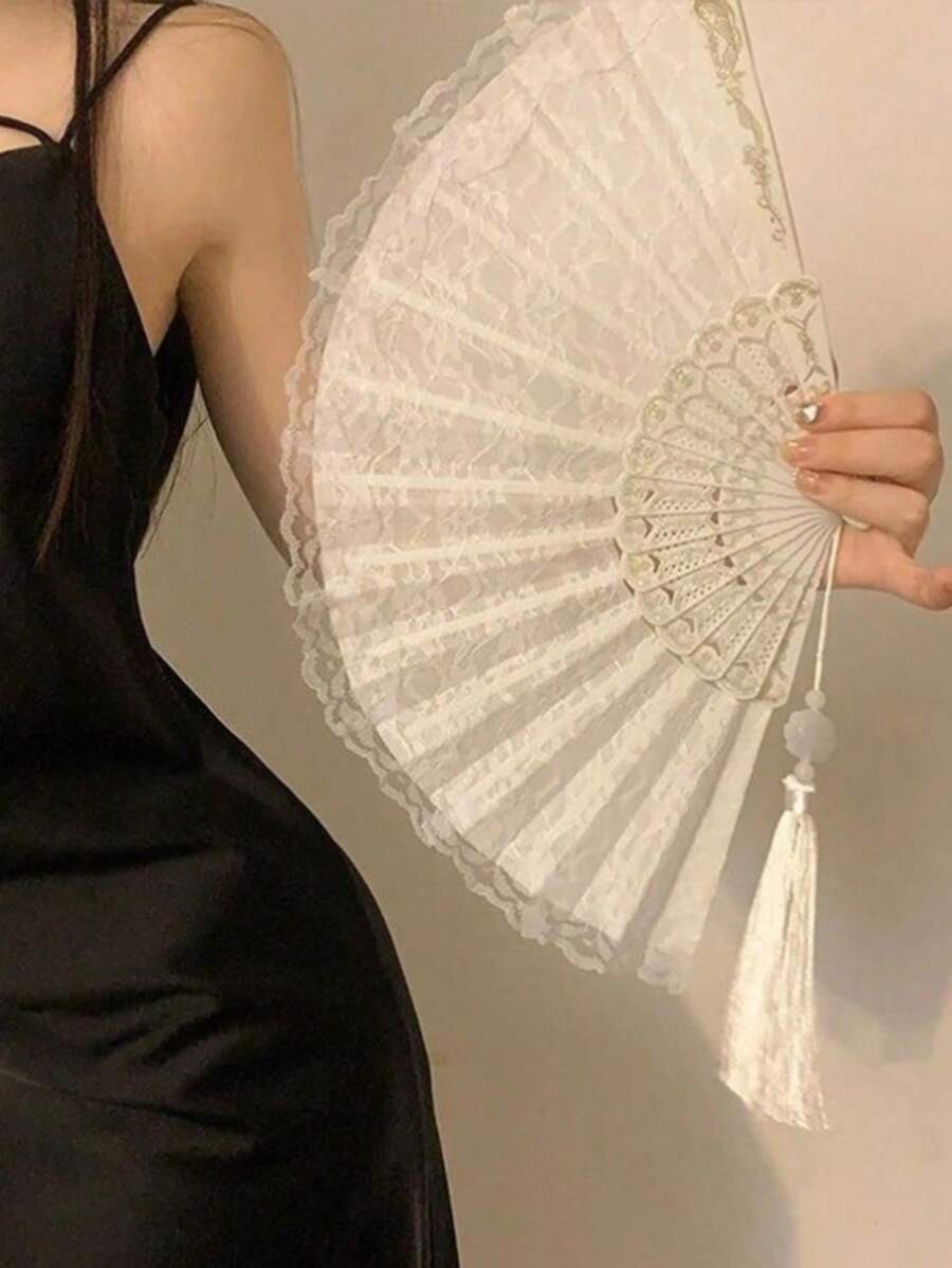 1把可折叠蕾丝扇，复古扇，黑白镂空，流苏装饰，复古风格，黑白配色，扇骨雕刻，流苏装饰，可折叠便携，适用于婚礼/汉服搭配、摄影道具、艺术收藏，高品质时尚手扇，婚礼装饰，情人节，情人节礼物，情人节装饰，婚礼装饰