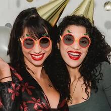 4 件趣味派对眼镜套装 - 夏威夷海滩太阳镜、热带水果自拍道具，适合卢奥宴会、婚礼、毕业典礼、生日和日常防晒