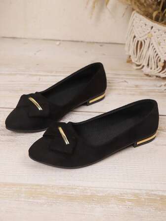 女士平底一脚蹬尖头鞋，新款软底一脚蹬乐福鞋，低跟防滑休闲鞋，时尚水钻装饰轻便纯色透气平底鞋（适合宽脚，建议订购大一码）