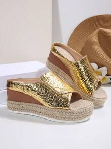 女士夏季新款大码一脚蹬高跟凉鞋，舒适厚底鞋，时尚百搭平底高跟休闲沙滩露趾坡跟凉鞋 - 金色 - 查看 3