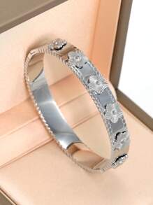 Brazalete estilo pulsera con flor chapado en oro de 18K de acero inoxidable, incrustado con circonita cúbica, impermeable, joyería de muñeca de estilo europeo y americano para mujer, adecuado para uso casual, boda, fiesta, regalo del Día de San Valentín